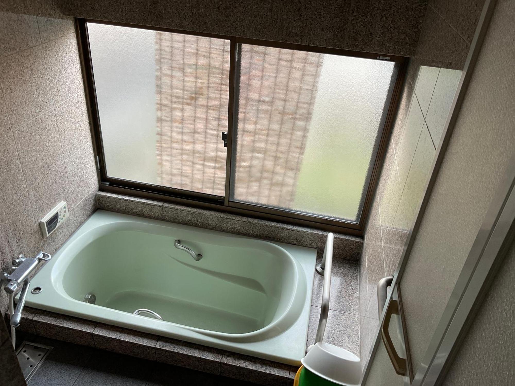 ゆーみー. Apartment